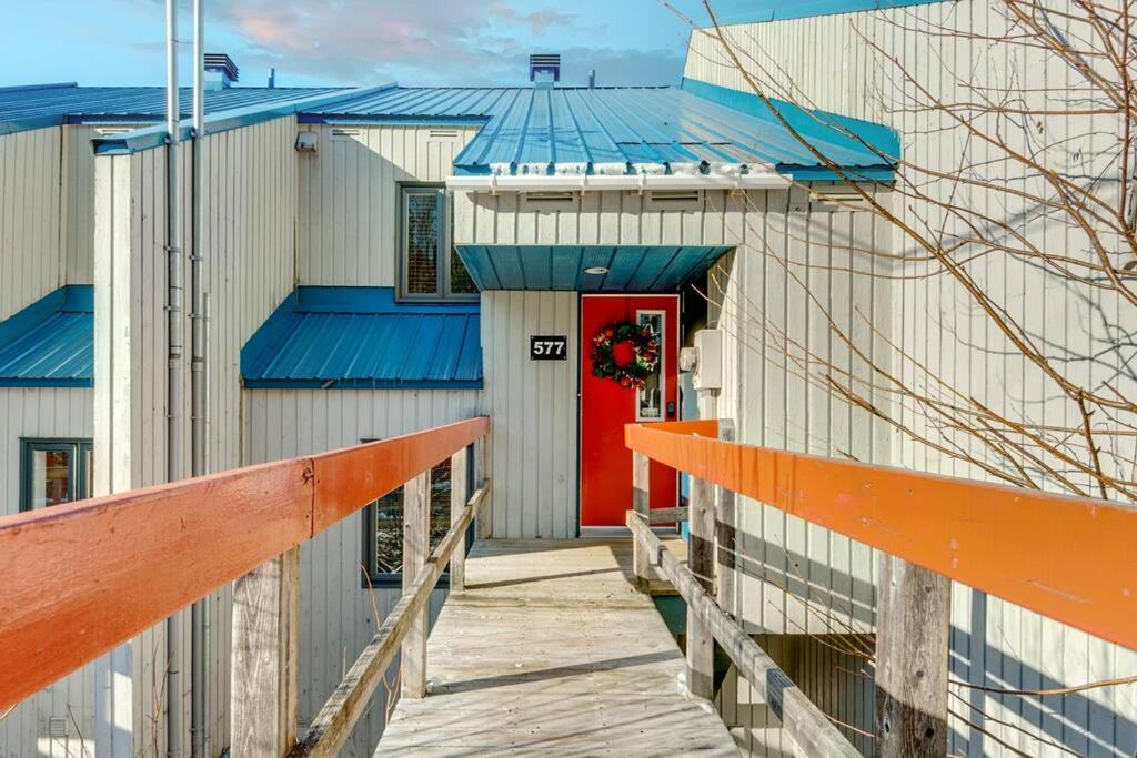 Le Cozy-Condo A Louer A Stoneham Esterno foto